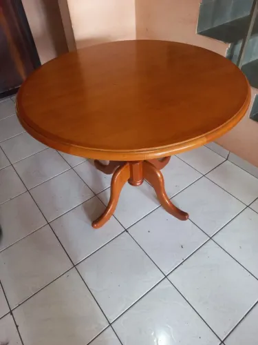 Vendo mesa sala de jantar 4 lugares