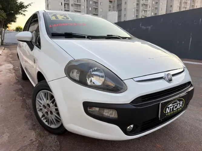 Fiat Punto Attractive 1.4 Fire Flex 8V 5P 2013