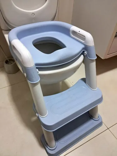 Assunto Redutor infantil com escadinha