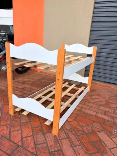 Beliche infantil MDF bem conservado ((ENTREGO GRATIS))