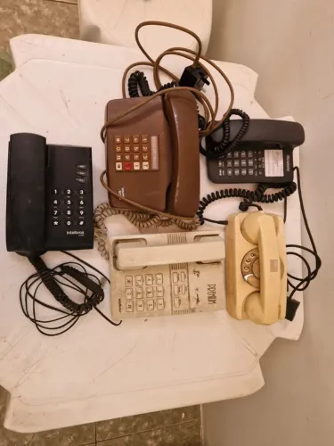 Telefone antigo para colecionadores
