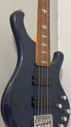 BAIXO SAB550