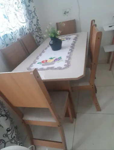 Mesa 6 cadeiras 