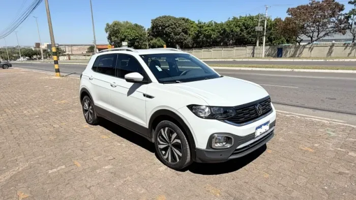 Volkswagen T-Cross Highline 1.4 TSI Flex 16V 5P AUT 2024