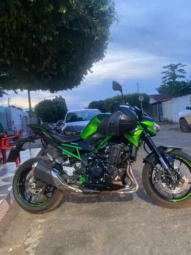 Kawasaki Z 900 2022