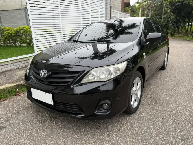 Toyota Corolla GLI 1.8 Flex 16V Aut. 2014