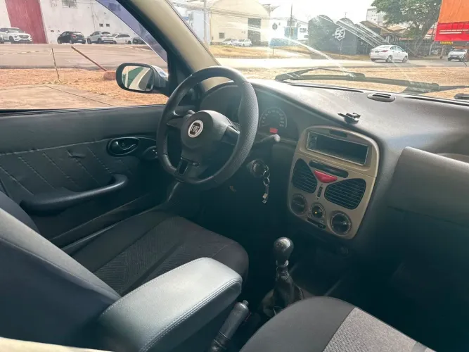 Fiat Siena 1.0/ EX 1.0 MPI Fire/ Fire Flex 8V 2009