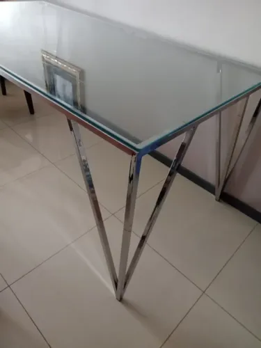 Mesa 6 Lugares com Vidro e Pe em inox 90cm x 1,80cm