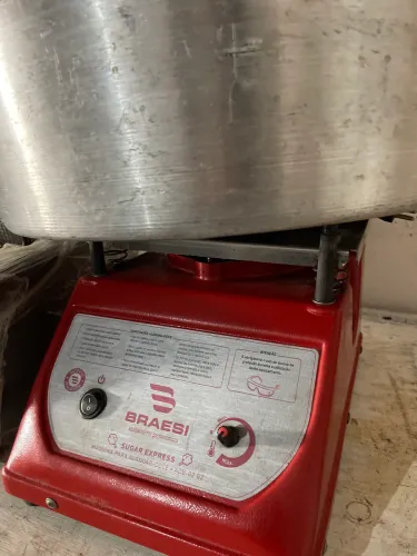 Vendo Máquinas para festas e eventos/ Fritadeiras, Crepeiras e mais.