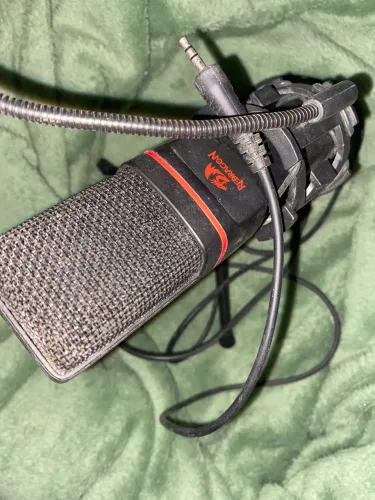 Microfone redragon gm100