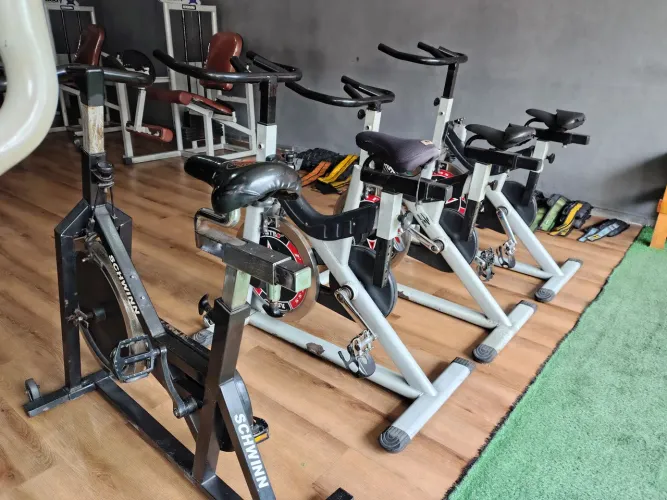Equipamentos de academia