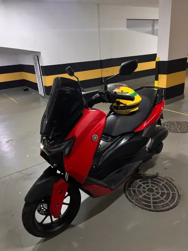 Moto Yamaha N Max 160