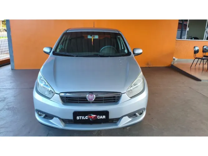 Fiat Grand Siena Essence 1.6 Flex 16V 2014