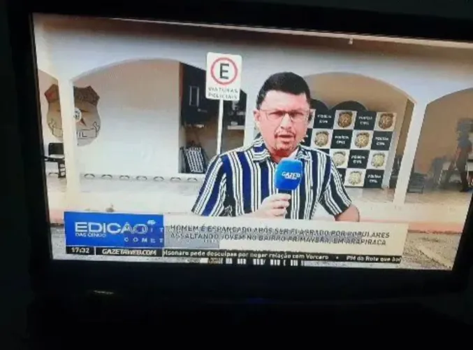 20 POLEGADAS MONITOR / TV SAMSUMG SYNCMASTER 2033M, Aúdio,  com tela levemente com fungos 