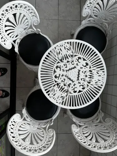 Conjunto mesa e 4 cadeiras varanda
