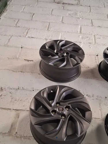 Rodas aro 15 Argo Originais Genuínas só 2.350