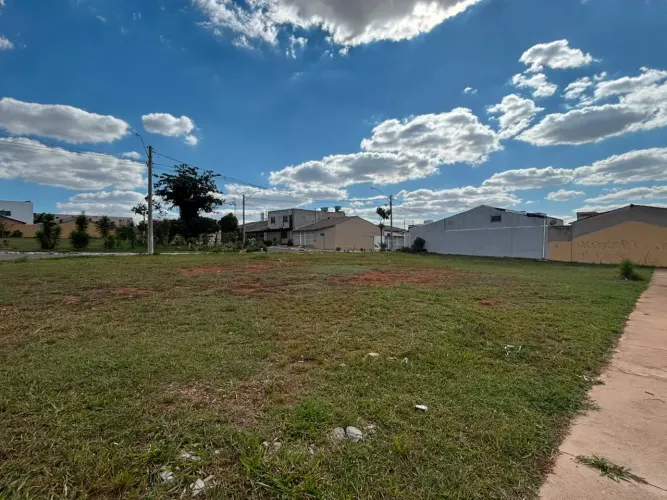 Lote a venda no Riacho Fundo II - Leia a descrição!