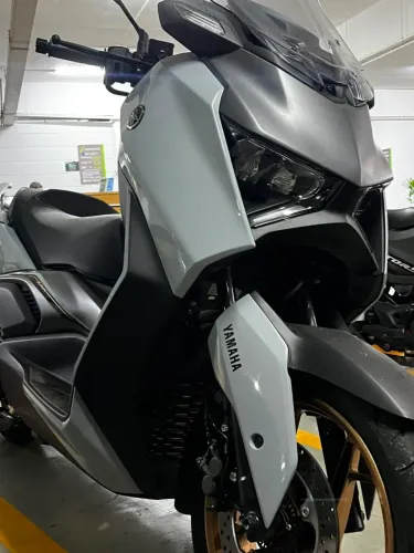 Moto Yamaha IMAX 300
