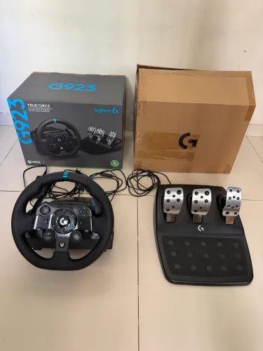 Volante Gamer Logitech G923 Xbox Series X S Xbox One E Pc