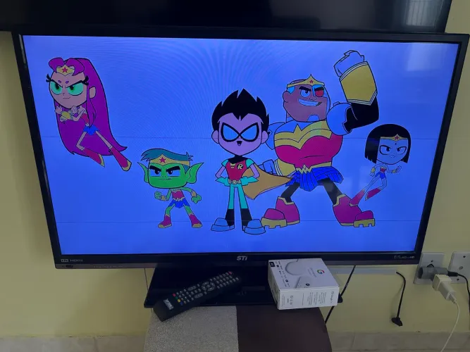 TV 39 + Google TV Chromecast 4