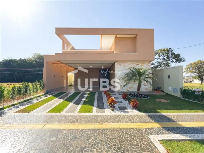 Casa térrea condominio fechado em Goianira