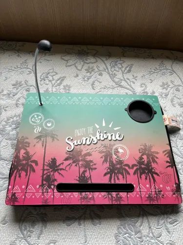 Bandeja para apoiar laptop