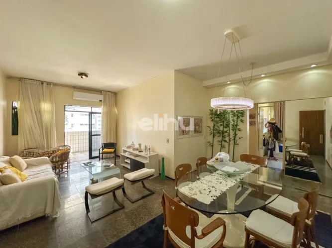Apartamento à venda | 100 m² | 3 quartos | 2 vagas | A 300 m da Beira-Mar no Meireles
