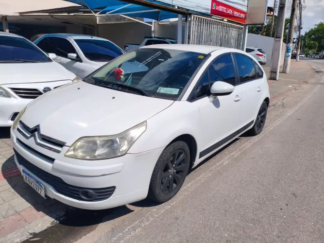 Citroen C4 GLX 2.0 Flex 16V 5P Aut. 2013