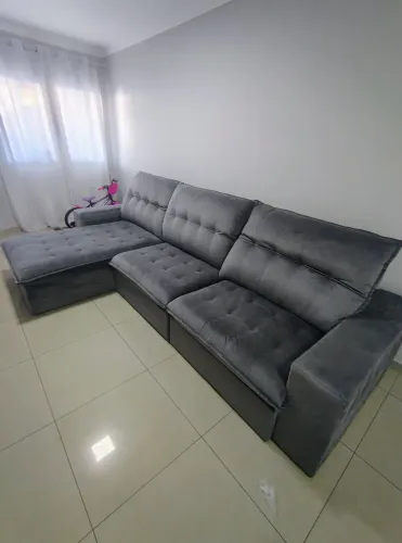 Sofá Lavínia 3,50m Retrátil/Reclinável + Pillow Top - Veludo Cinza