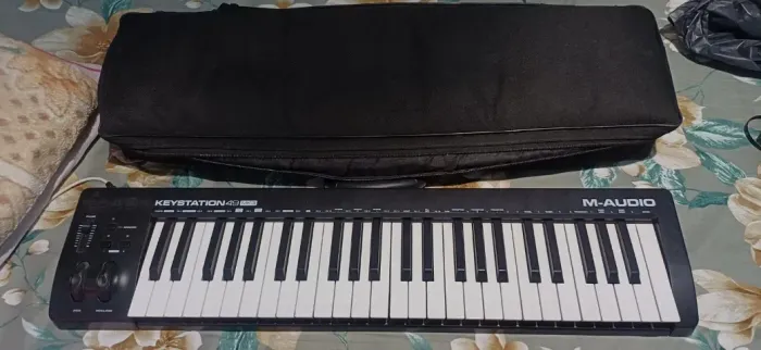 Controlador M-Audio mk3 49 teclas com Bag