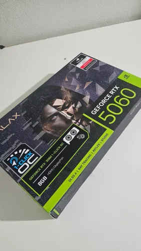 Vendo Placa de video RTX 5060 - GALAX