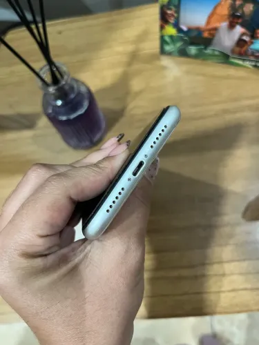 Celular iPhone 11