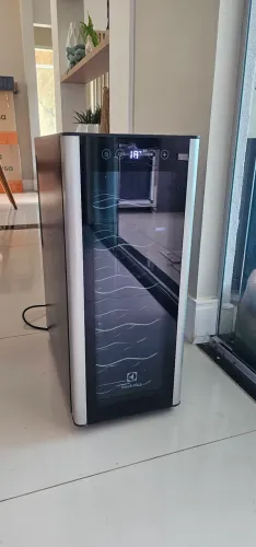 Vendo adega 400