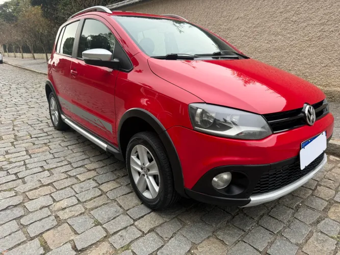 Volkswagen Crossfox 1.6 MI Total Flex 8V 5P 2012
