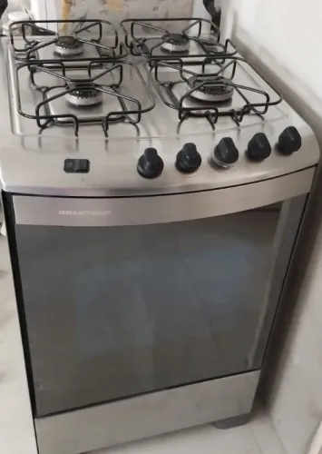 Fogão Brastemp quatro bocas