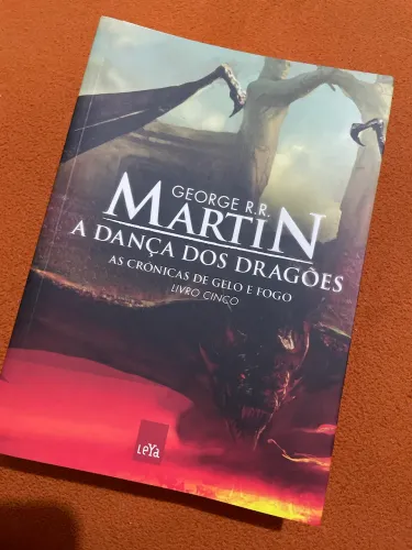 Livro - A Dança dos Dragões - Game of thrones