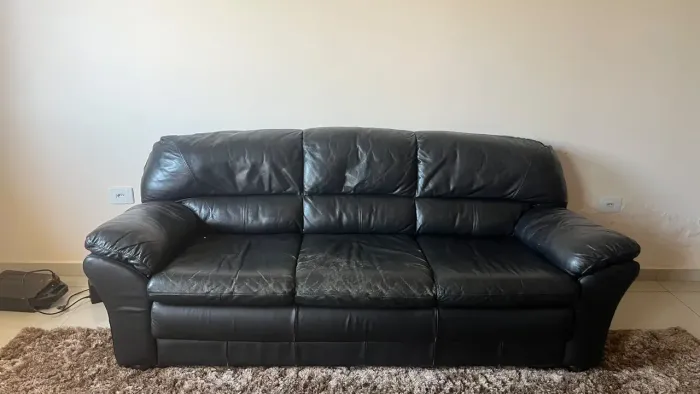 Sofa 3 lugarescouro