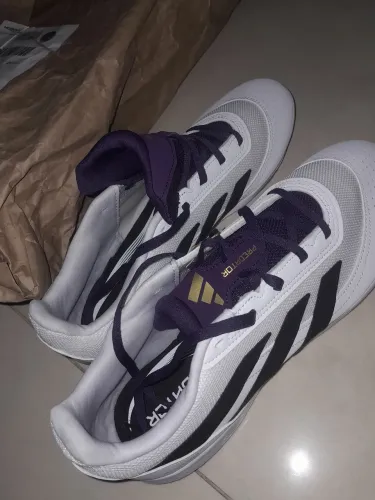 CHUTEIRA SALÃO ADIDAS PREDATOR