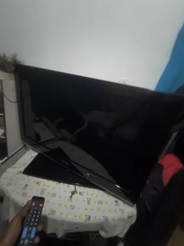 Televisão Samsung 40 polegadas (não é smartv)