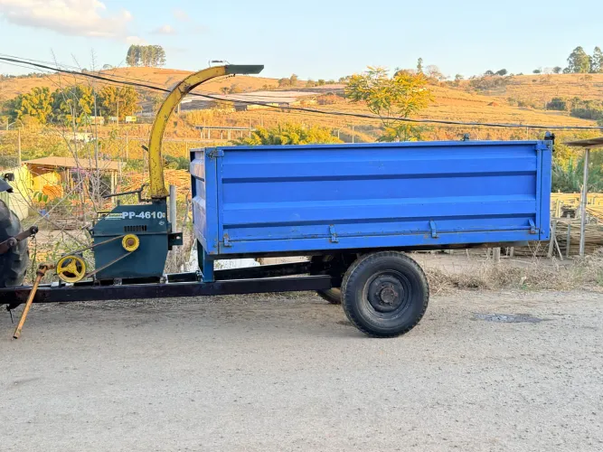 Carrata com picadeira pinheiro