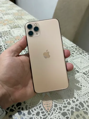 iPhone 11 Pro Max - Gold