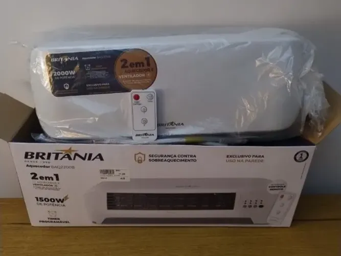 Aquecedor Britânia de parede 1500w 2 em 1 Baq2200b 127v Co