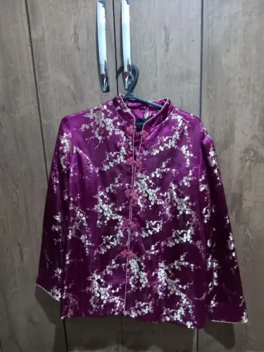 Blusa de Cetim Estilo Oriental Magenta