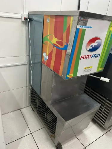 Máquina de produzir sorvete 