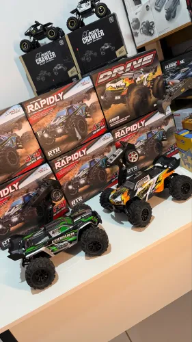 Carro de controle remoto 50km tração 4x4