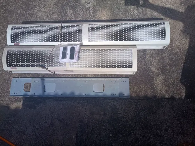 2 Cortina de vento para ar condicionado