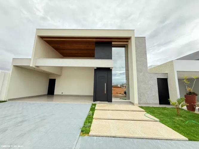 Casa para Venda em Guanambi, Park Boulevard, 3 dormitórios, 1 suíte, 2 banheiros, 2 vagas
