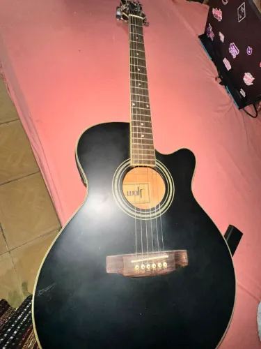 Vendo violão ?