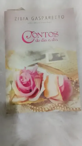 Livro contos do dia a dia