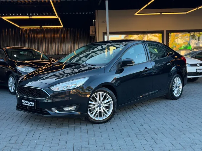 Ford Focus Fastback Se/se Plus 2.0 Flex Aut. 2016